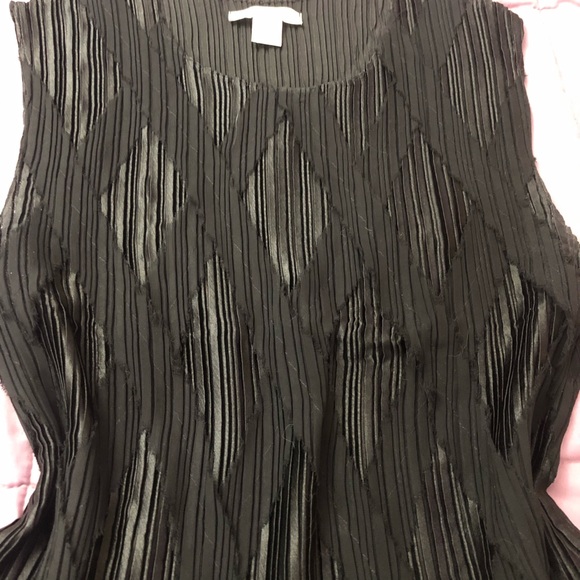 Stretchy cris-cross design tank top blouse - Picture 3 of 3